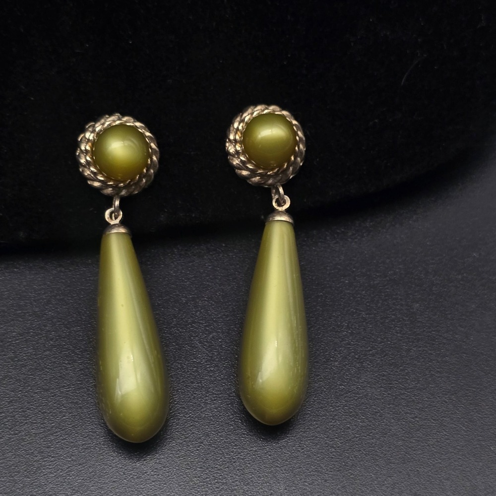 Sarah Coventry Golden Avocado Clip On Earrings Moon Glow Vintage Jewelry